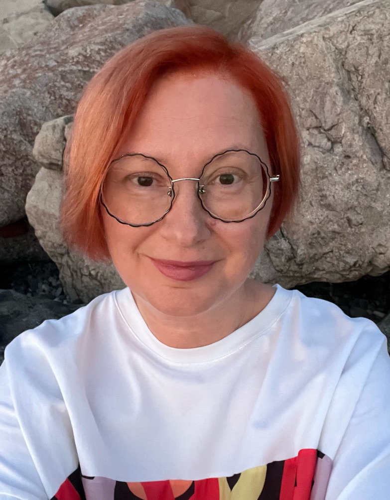 Главная Алена Акулова